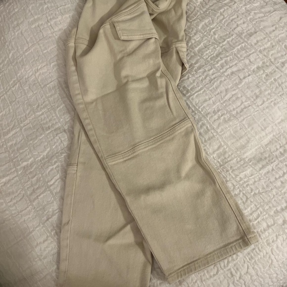 ARITZIA Wilfred Free Cargo - Picture 2 of 4